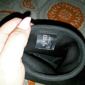 Christian Sieiano ankle heeled boots